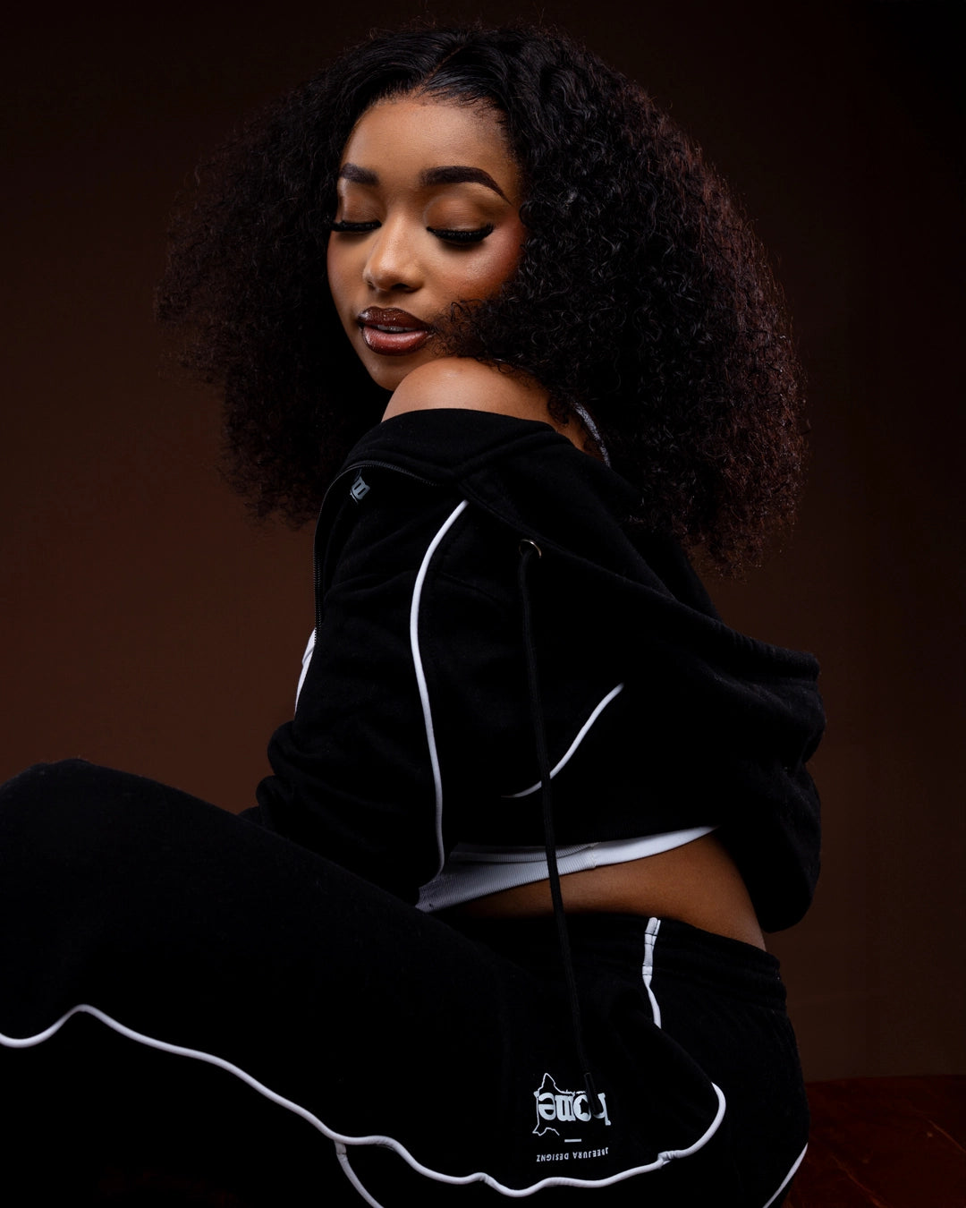 Cherie Crop Zipped Hoodie - Black