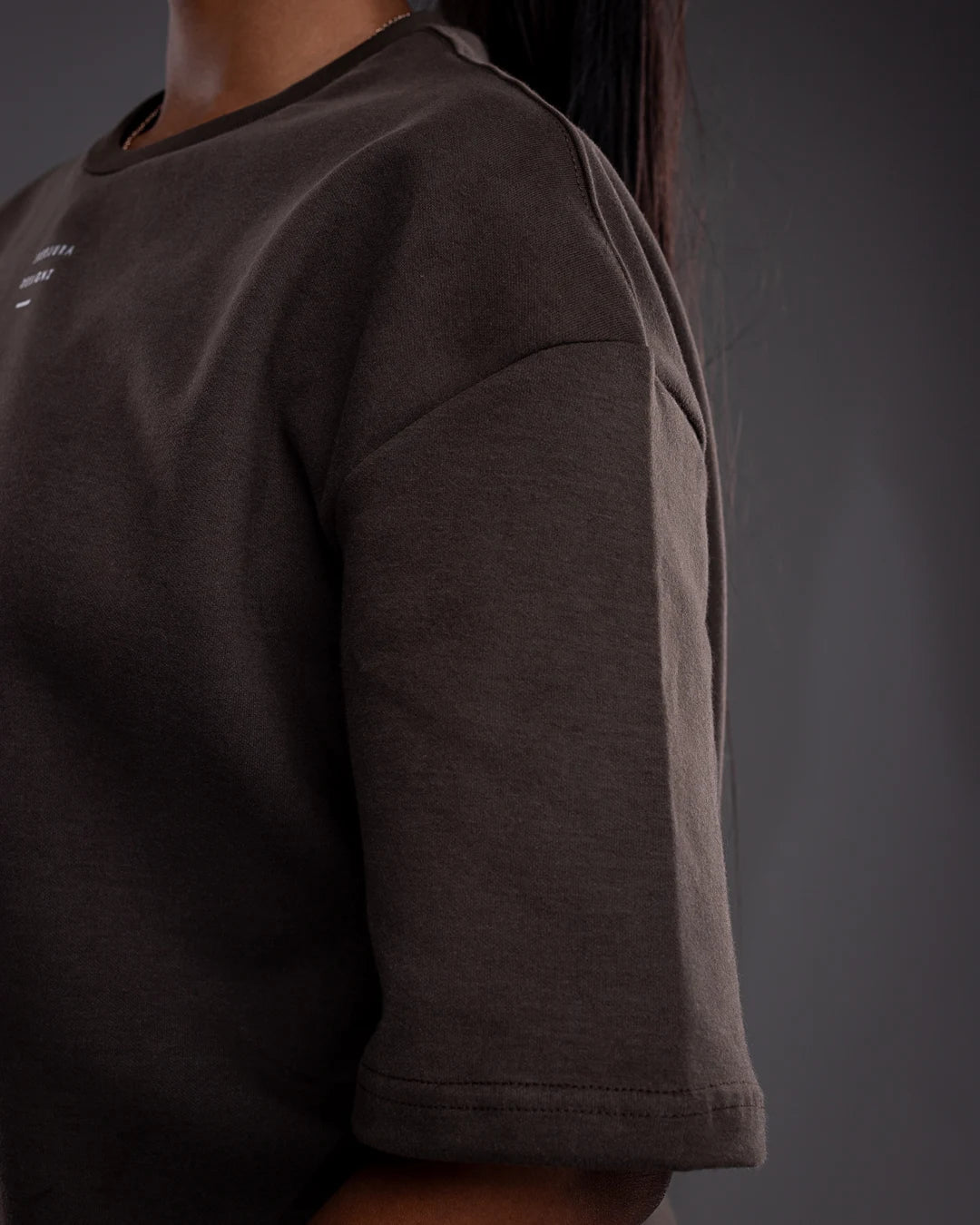 Serene Cropped Tee – Espresso